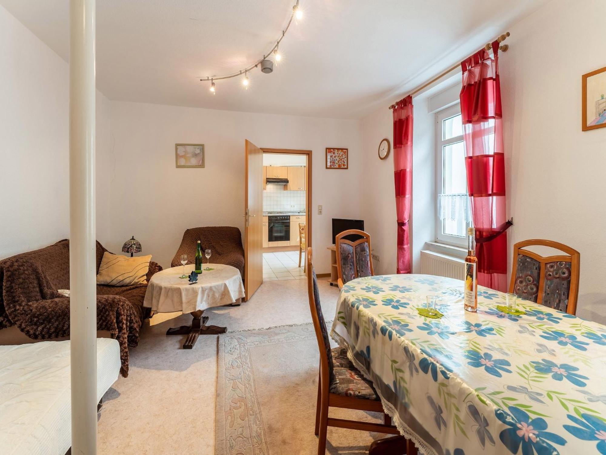 Comfortable Apartment In Ediger Eller Eifel Санкт-Альдегунд Экстерьер фото
